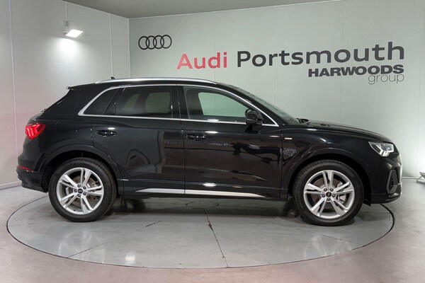 Used Audi Q3 2024 for sale - 75577190: Photo 2