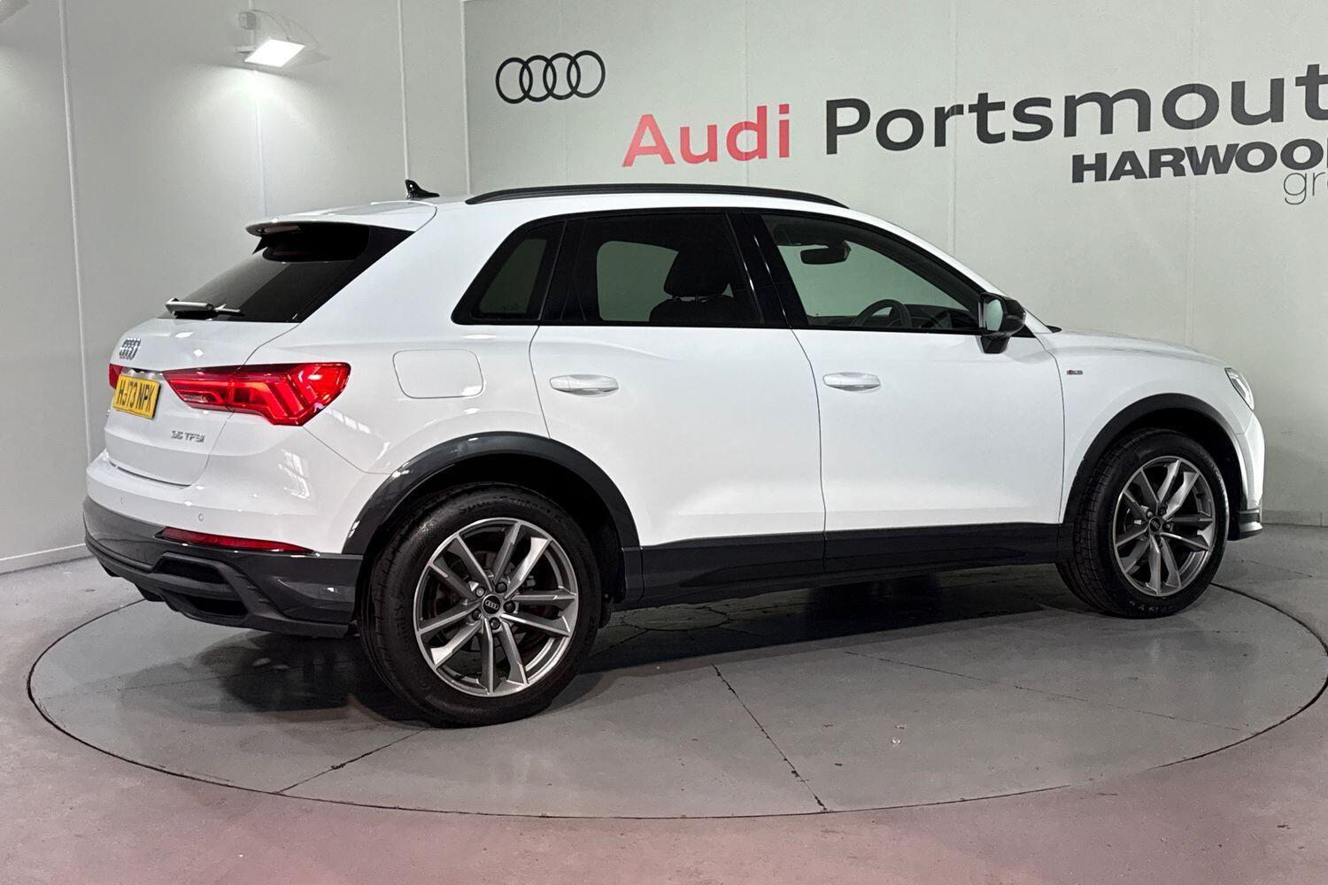 Used Audi Q3 2023 for sale - 76511877: Photo 10