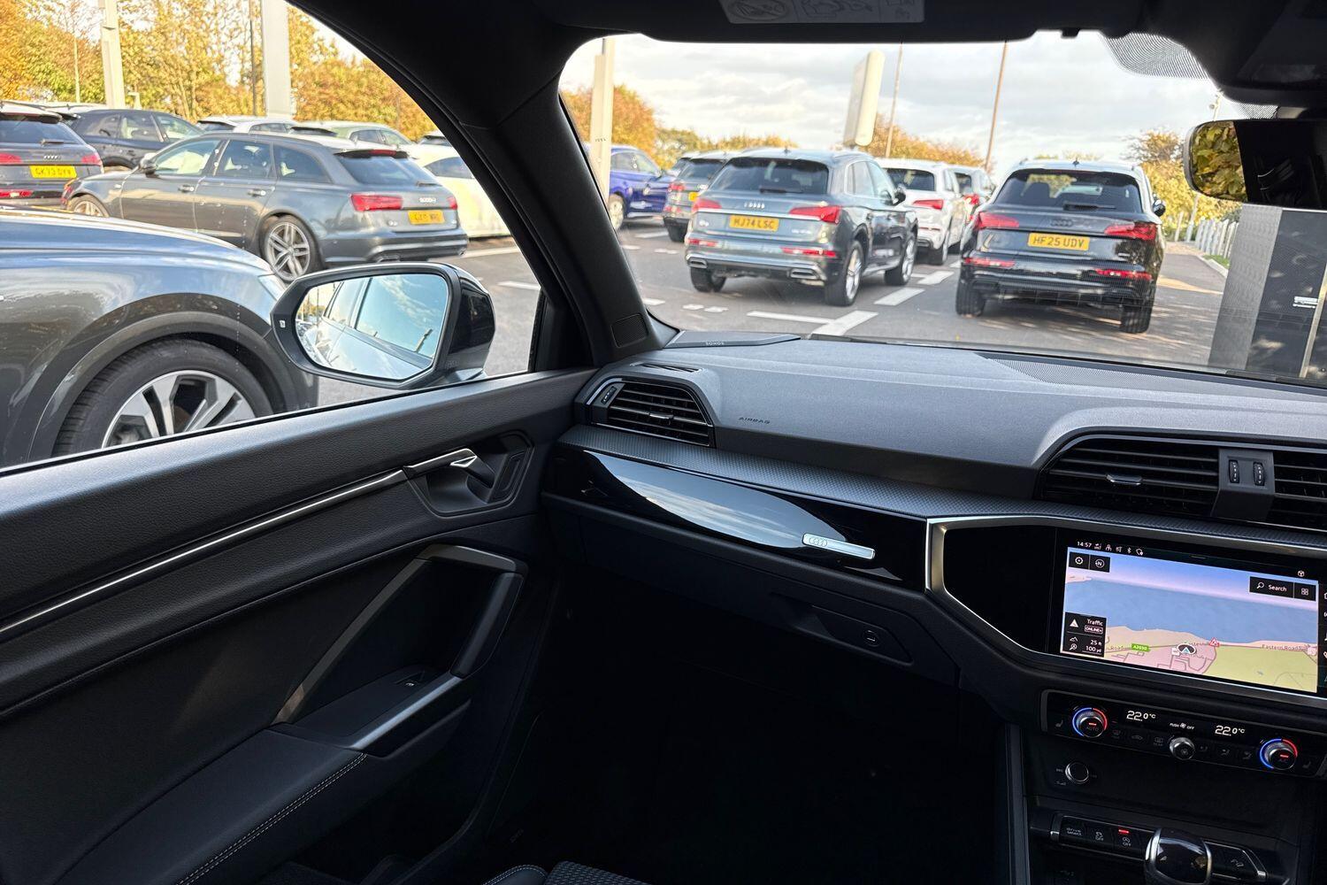 Used Audi Q3 2023 for sale - 76511877: Photo 38