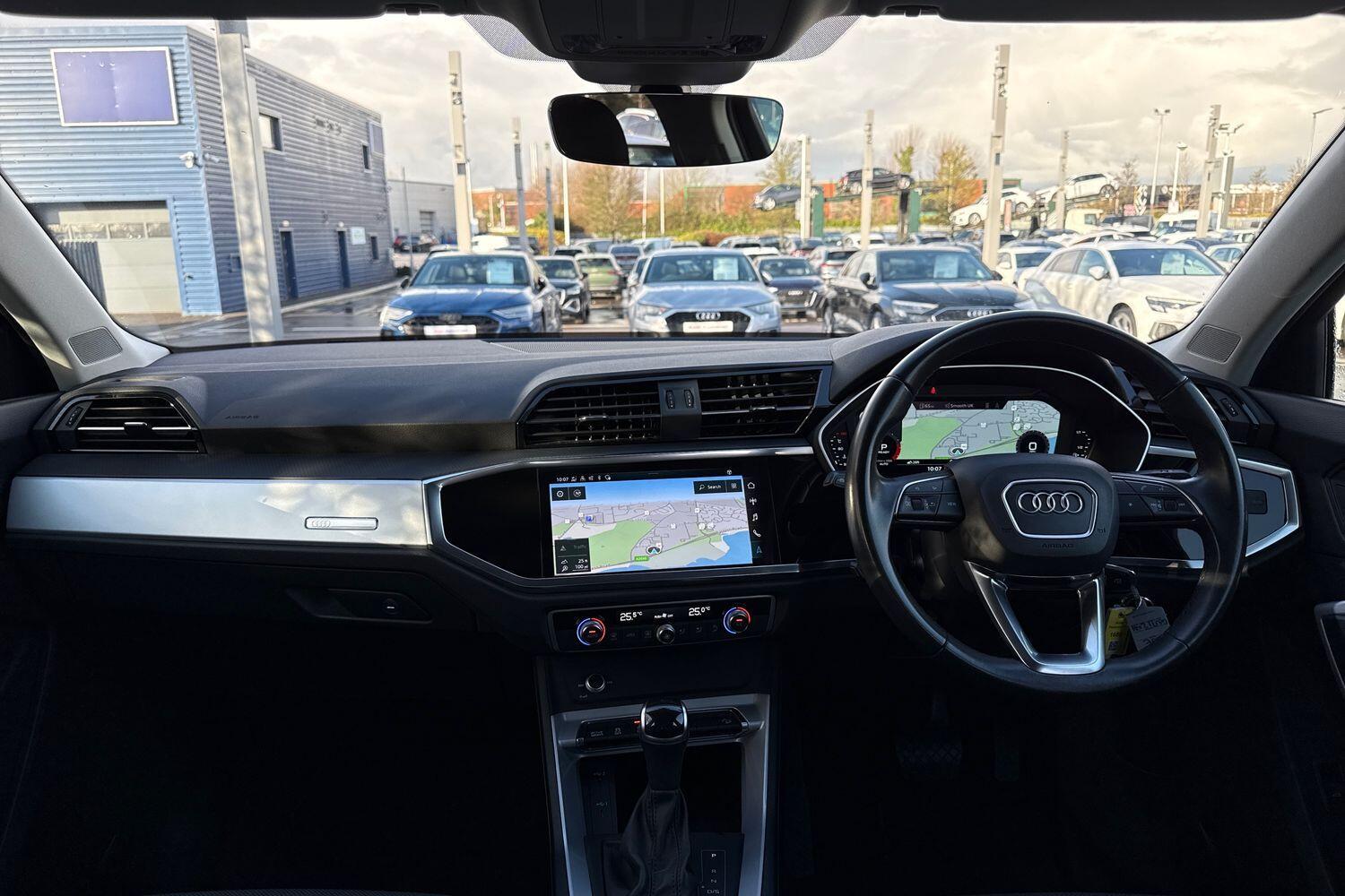 Used Audi Q3 2021 for sale - 77230628: Photo 3