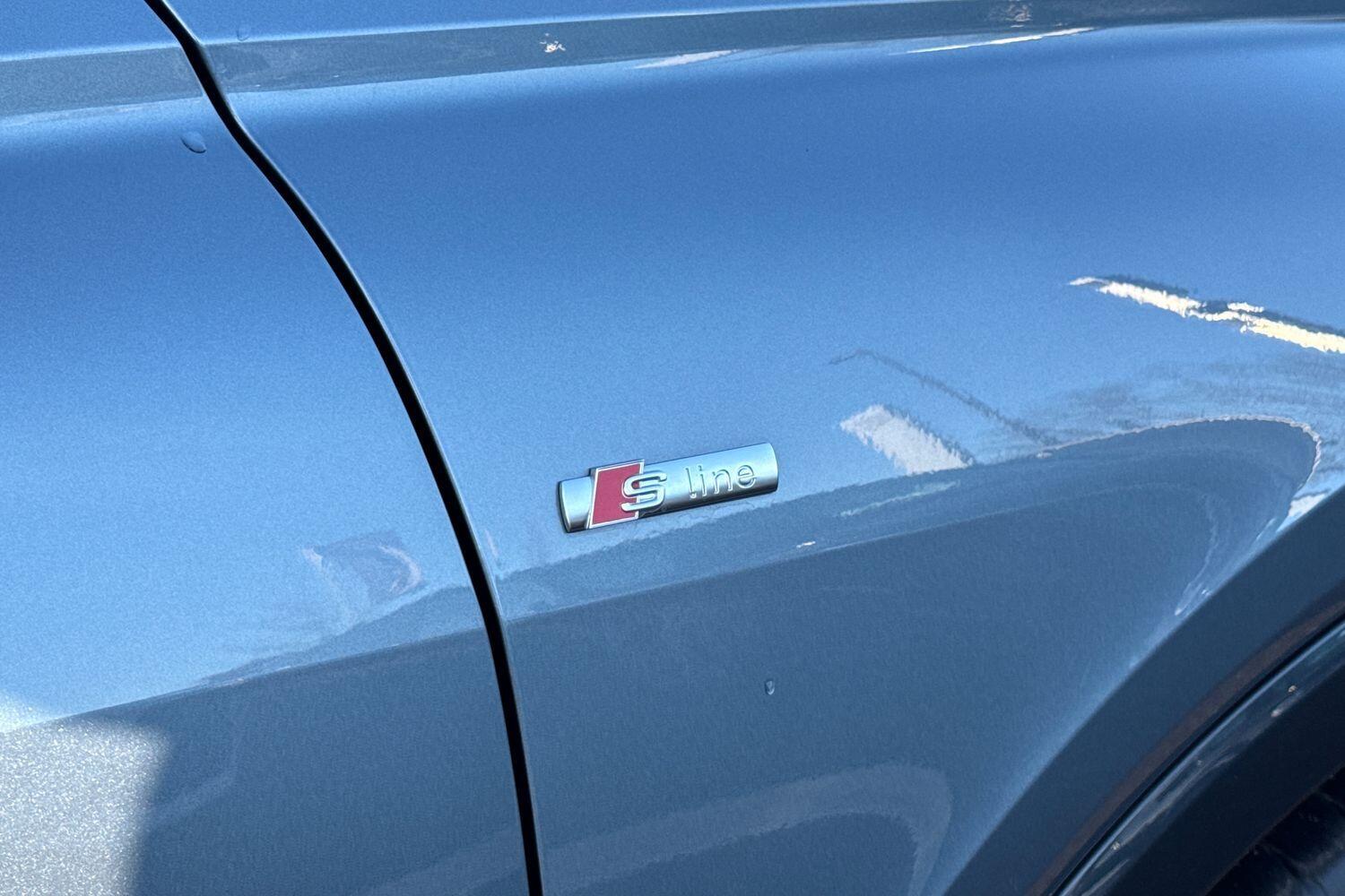 Used Audi Q4 e-tron 2023 for sale - 77268129: Photo 27