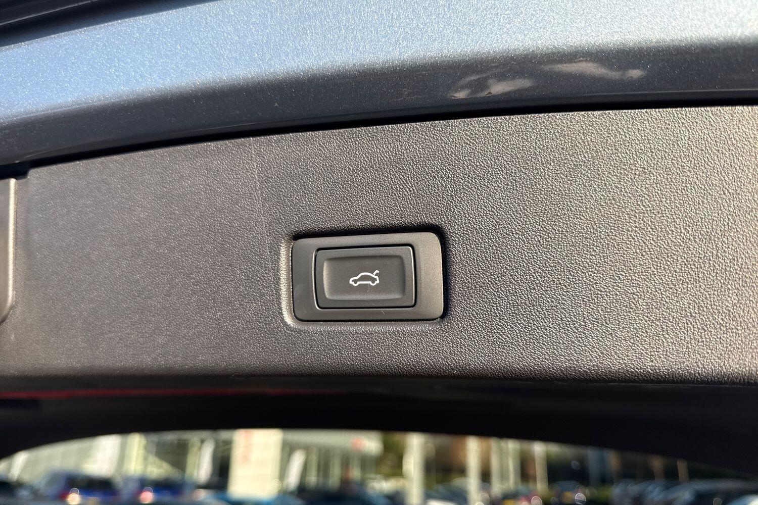 Used Audi Q4 e-tron 2023 for sale - 77268129: Photo 36