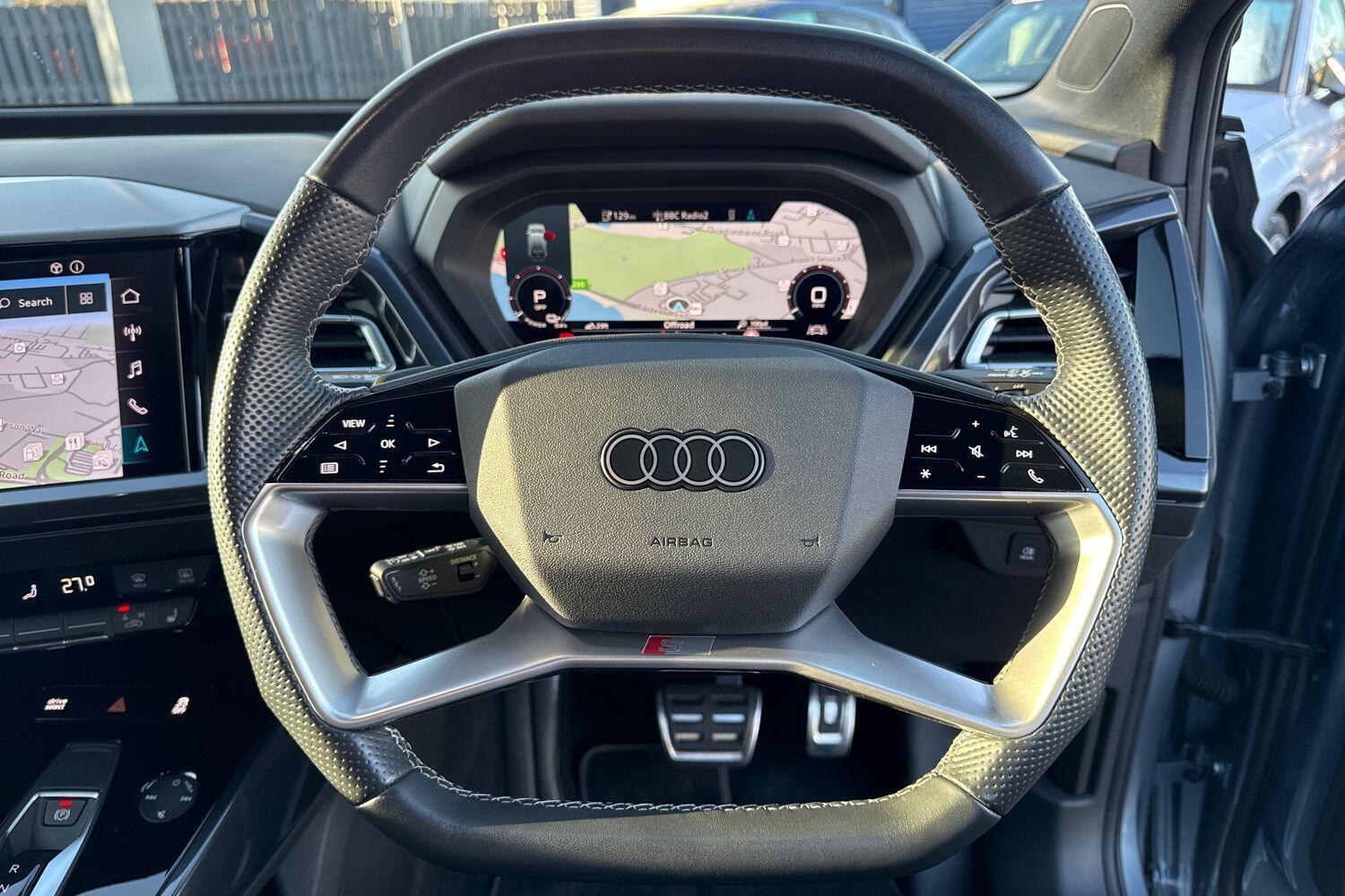 Used Audi Q4 e-tron 2023 for sale - 77268129: Photo 6