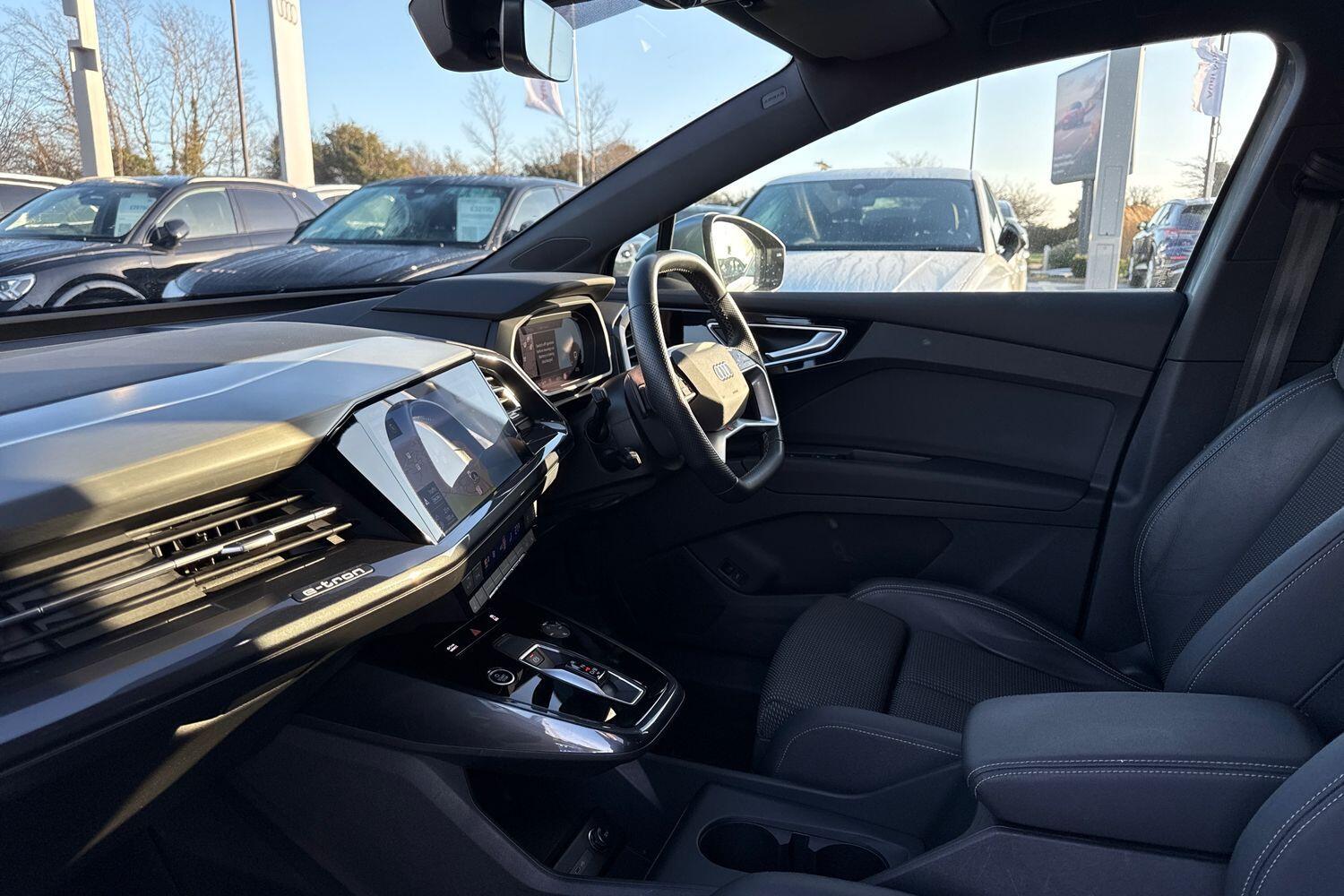 Used Audi Q4 e-tron 2023 for sale - 77268129: Photo 9