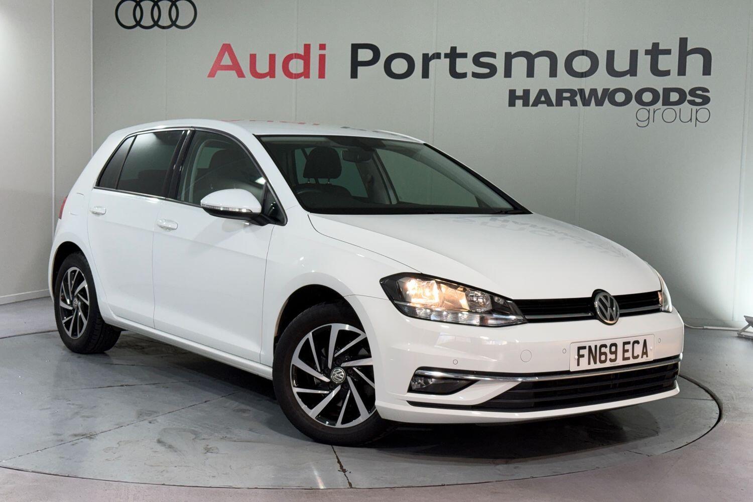 Used Volkswagen Golf 2019 for sale - 76714626: Photo 1