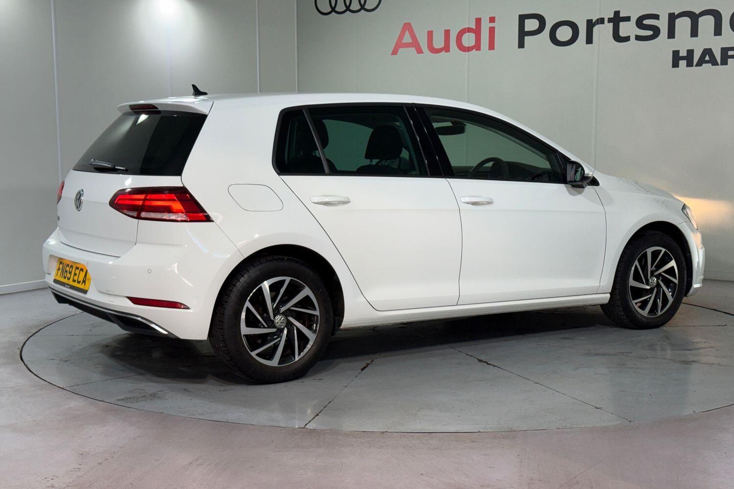 Used Volkswagen Golf 2019 for sale - 76714626: Photo 10