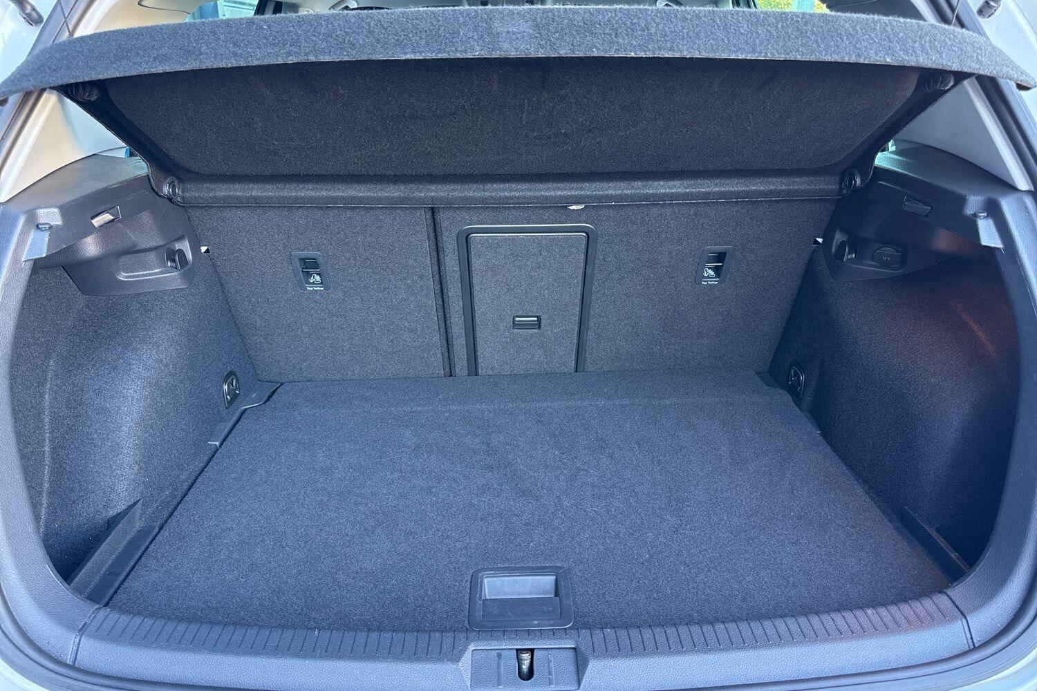 Used Volkswagen Golf 2019 for sale - 76714626: Photo 21