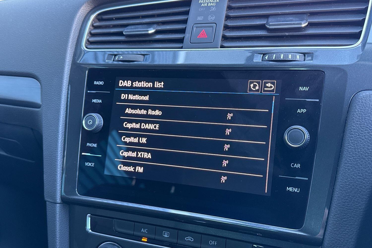 Used Volkswagen Golf 2019 for sale - 76714626: Photo 24