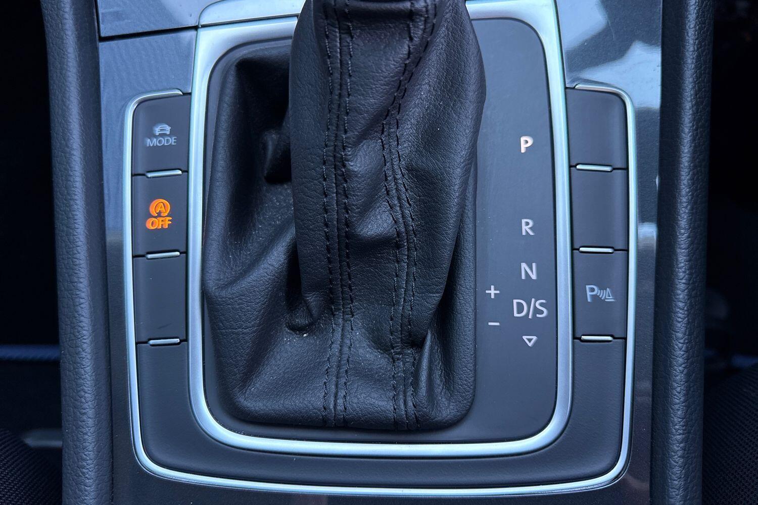 Used Volkswagen Golf 2019 for sale - 76714626: Photo 31