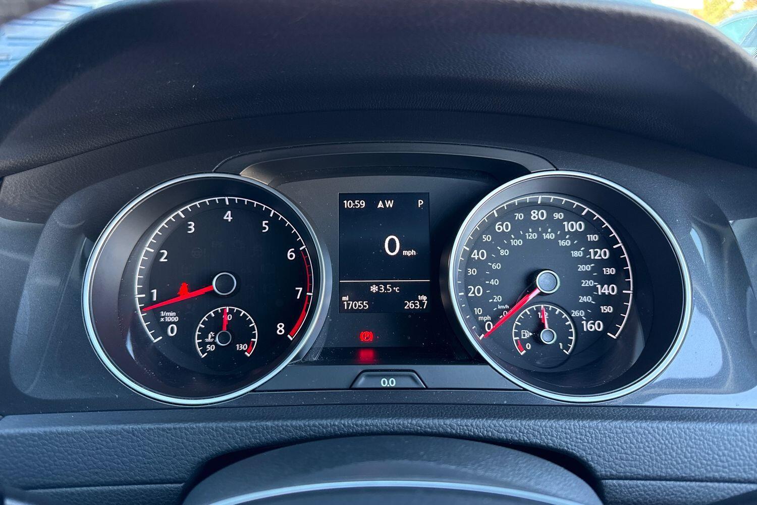 Used Volkswagen Golf 2019 for sale - 76714626: Photo 37