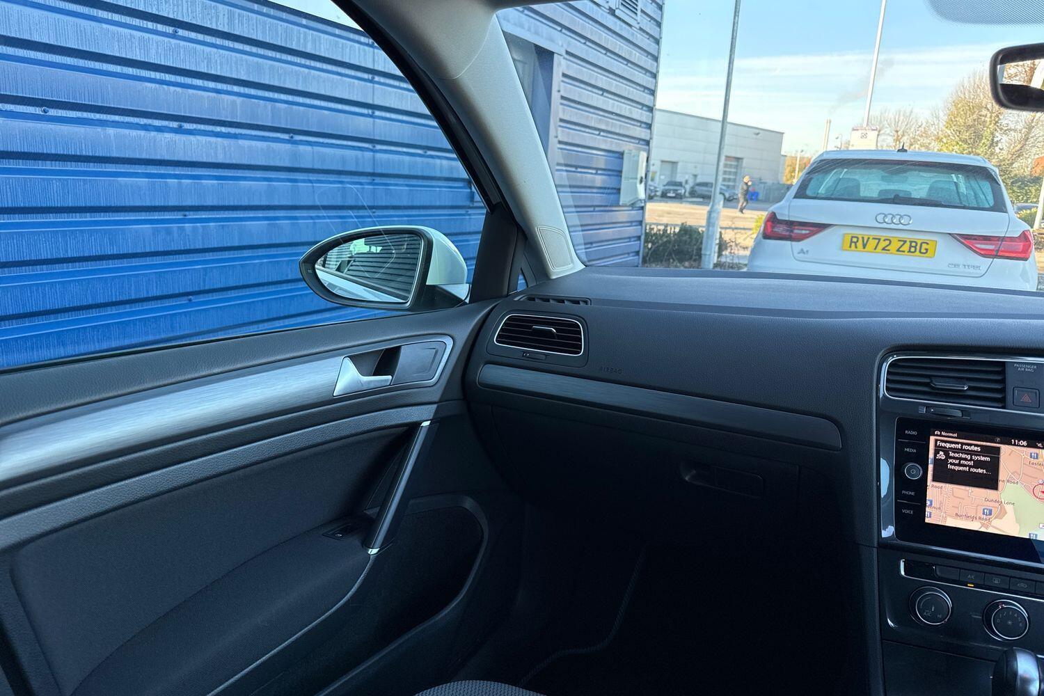 Used Volkswagen Golf 2019 for sale - 76714626: Photo 42