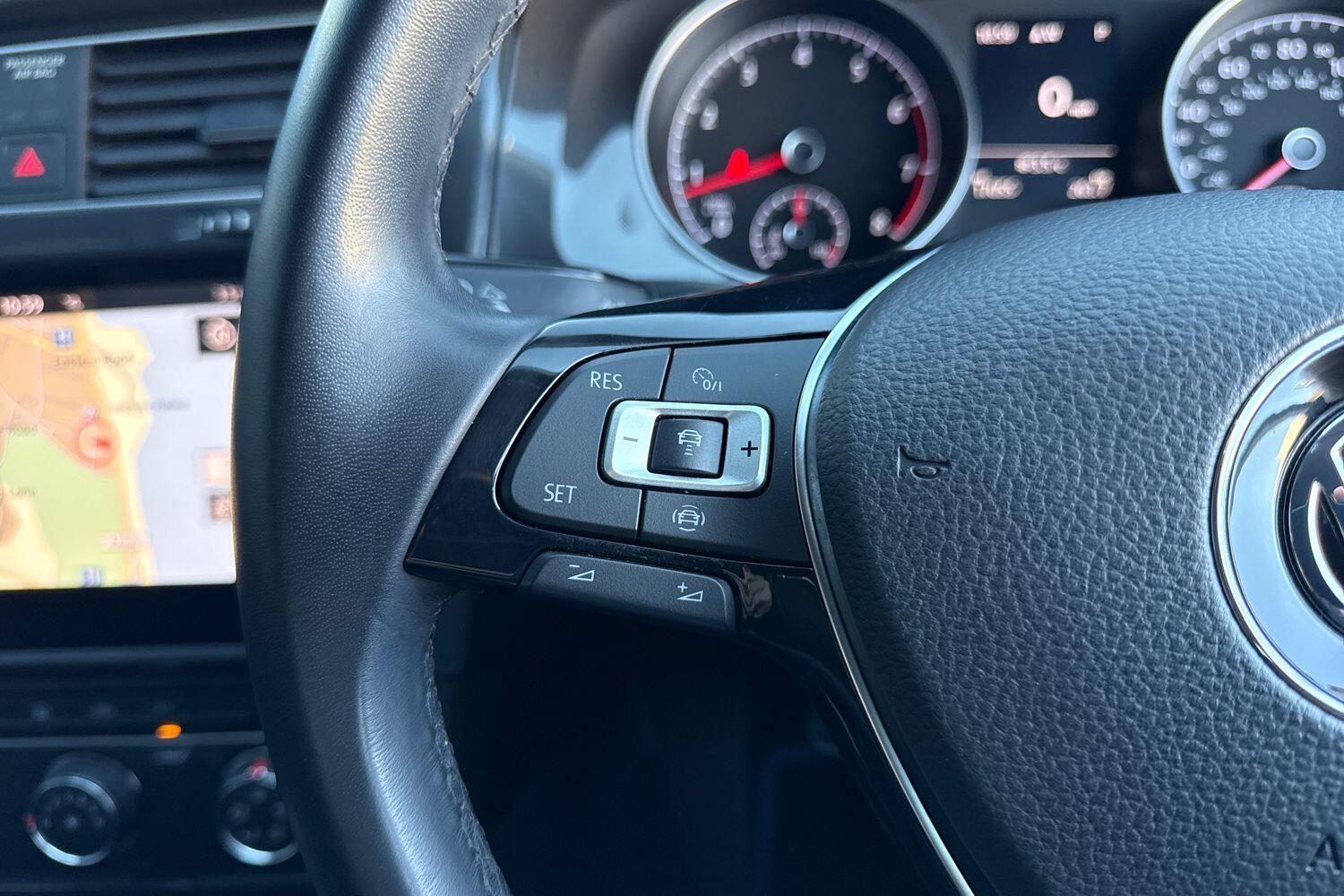 Used Volkswagen Golf 2019 for sale - 76714626: Photo 45