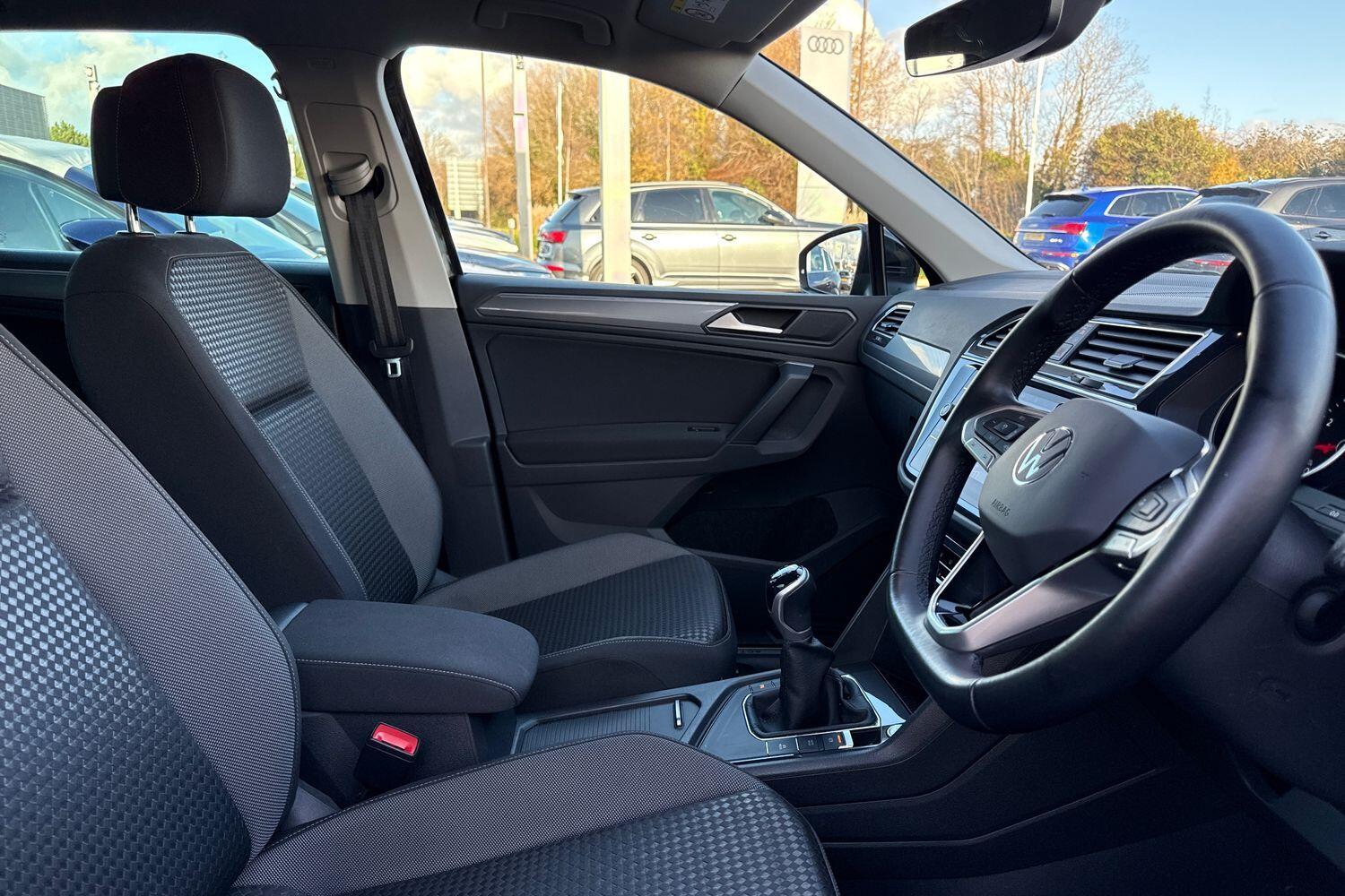 Used Volkswagen Tiguan 2022 for sale - 76802044: Photo 28