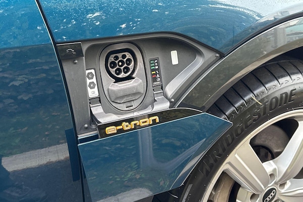 Used Audi e-tron 2021 for sale - 76259057: Photo 17