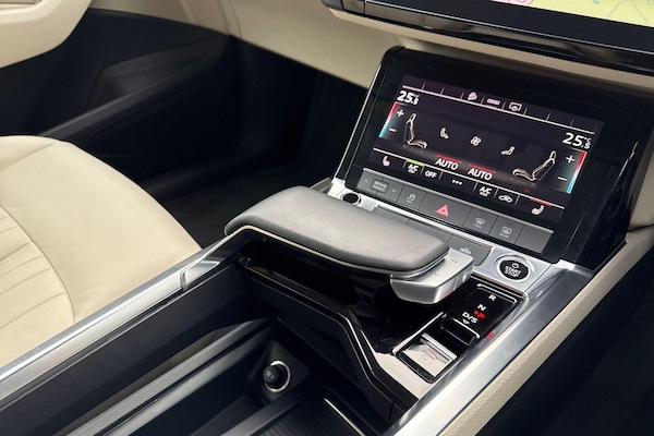Used Audi e-tron 2021 for sale - 76259057: Photo 21