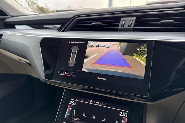 Used Audi e-tron 2021 for sale - 76259057: Photo 27