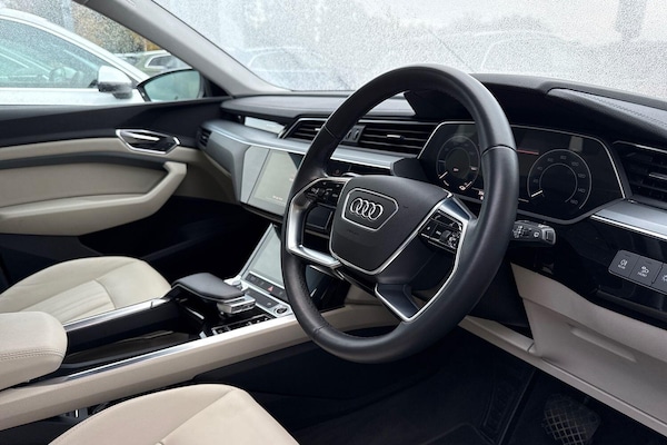 Used Audi e-tron 2021 for sale - 76259057: Photo 28