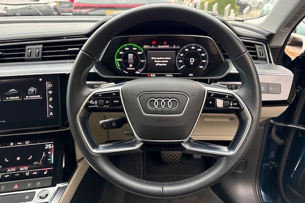 Used Audi e-tron 2021 for sale - 76259057: Photo 41