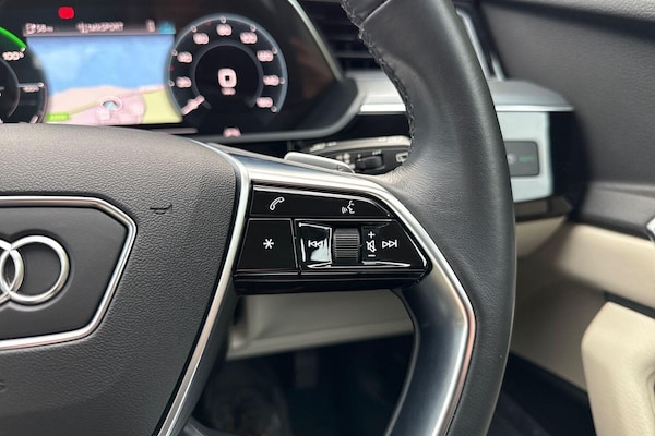 Used Audi e-tron 2021 for sale - 76259057: Photo 45