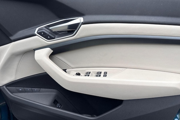 Used Audi e-tron 2021 for sale - 76259057: Photo 47