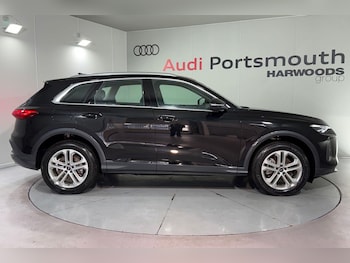 Used Audi Q5 2025 for sale - 77376921: Photo