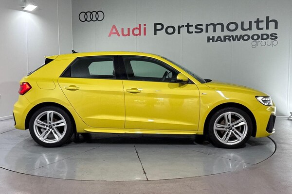 Used Audi A1 2022 for sale - 75756191: Photo 2