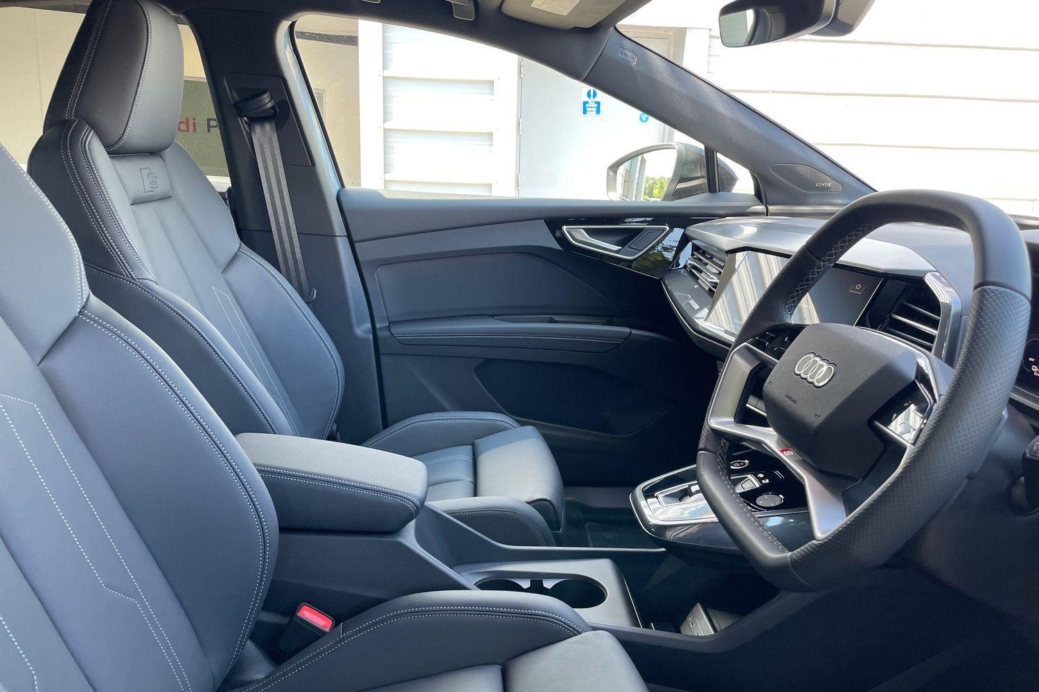 Used Audi Q4 e-tron 2024 for sale - 76432789: Photo 22