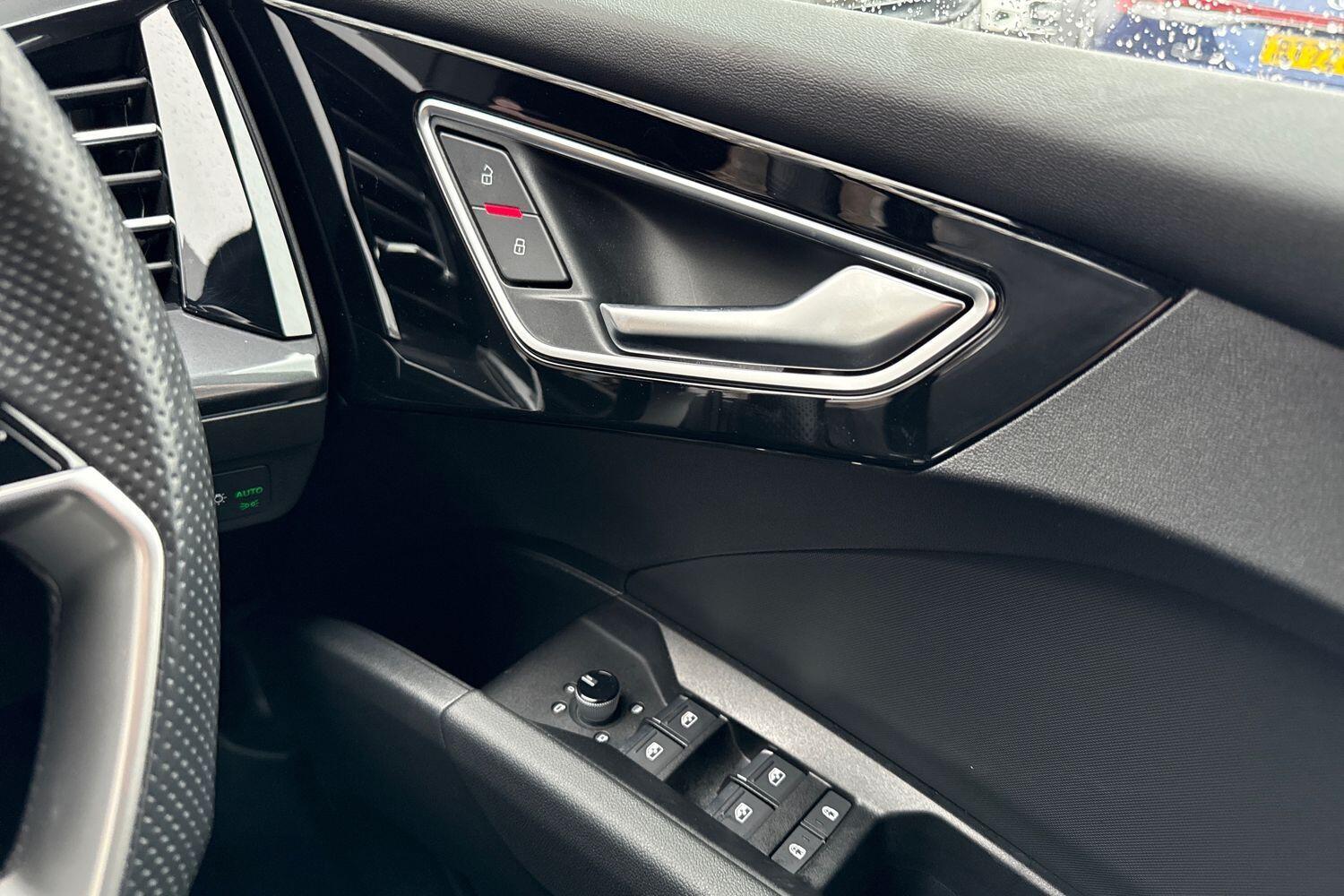 Used Audi Q4 e-tron 2022 for sale - 77143105: Photo 48