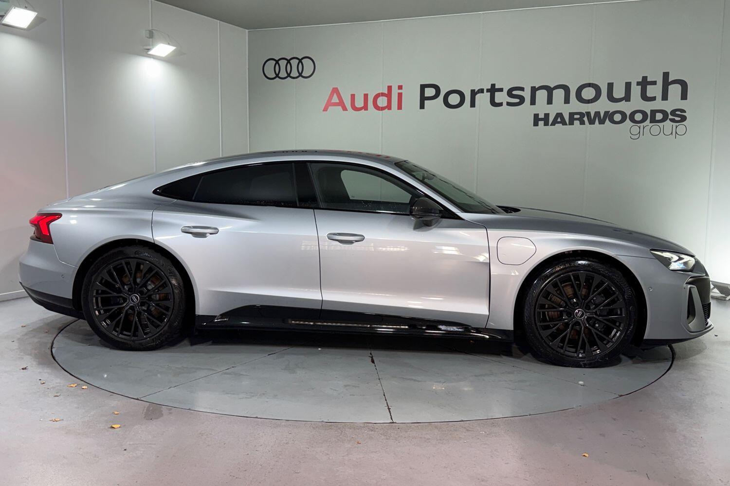 Used Audi e-tron GT 2025 for sale - 77040455: Photo 2