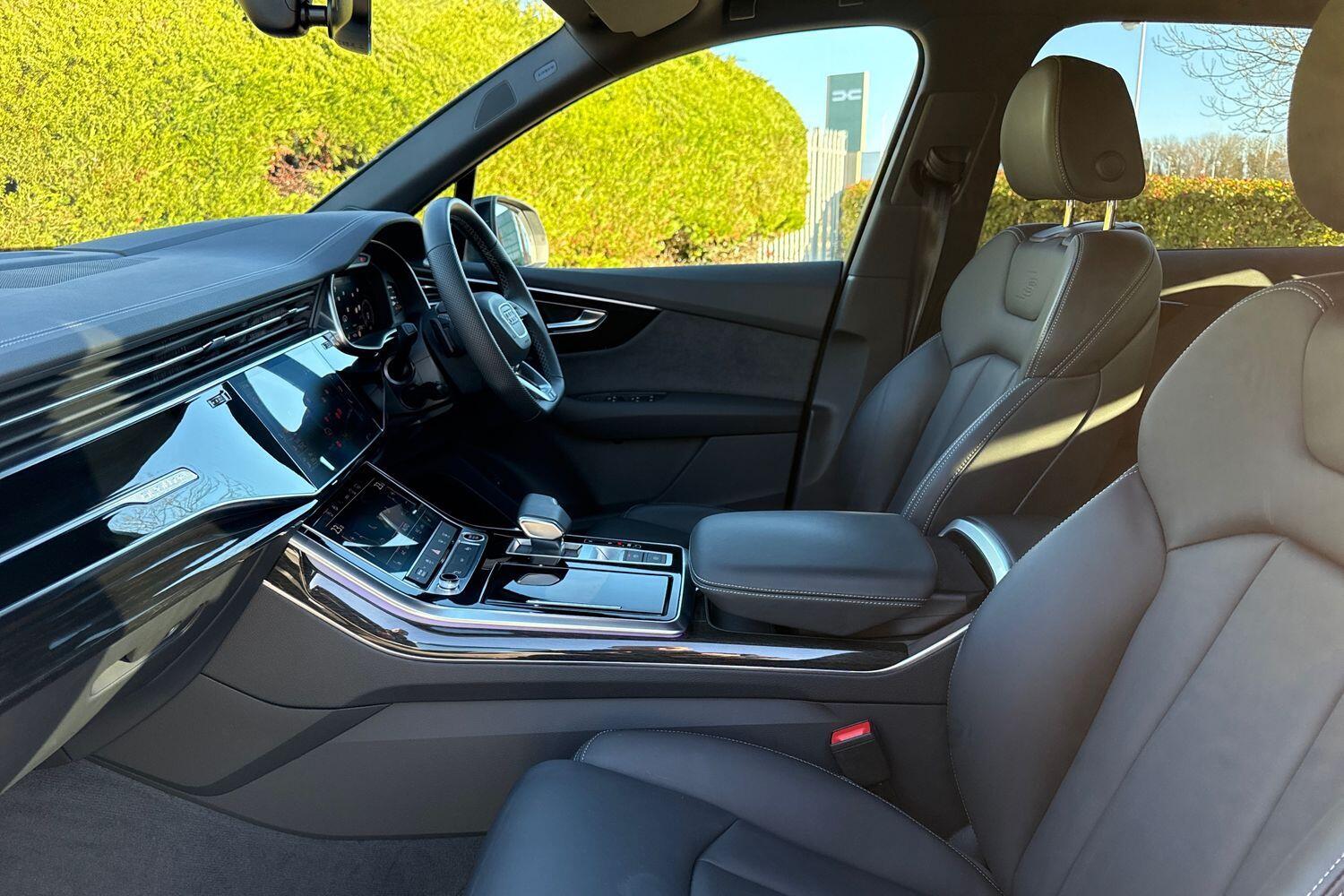 Used Audi Q7 2025 for sale - 77497473: Photo 37