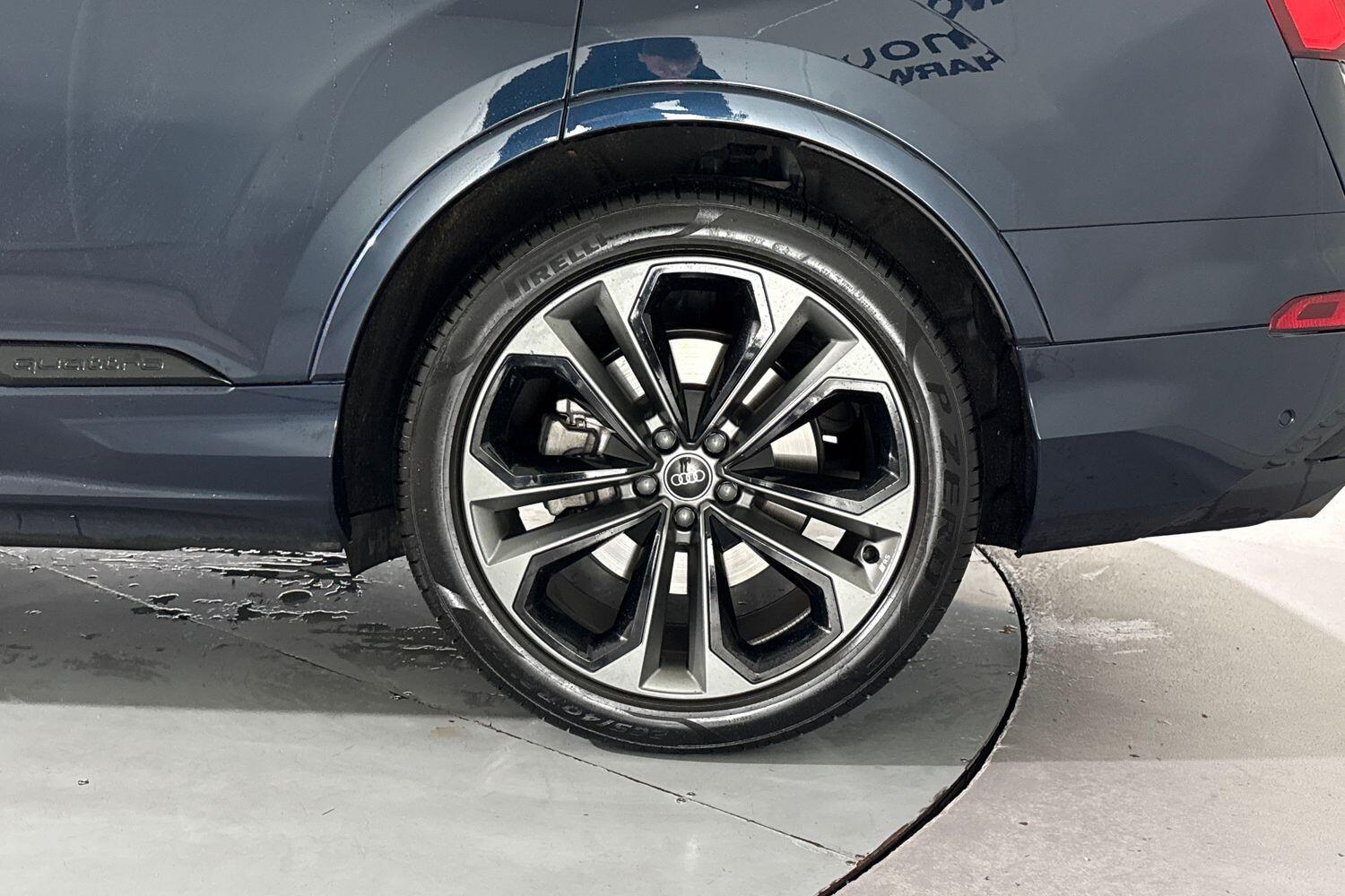 Used Audi Q7 2025 for sale - 76456668: Photo 12