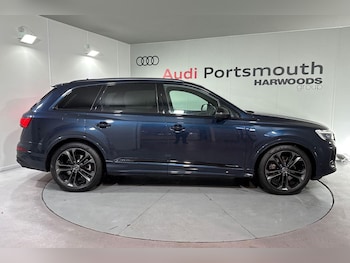 Used Audi Q7 2025 for sale - 76456668: Photo