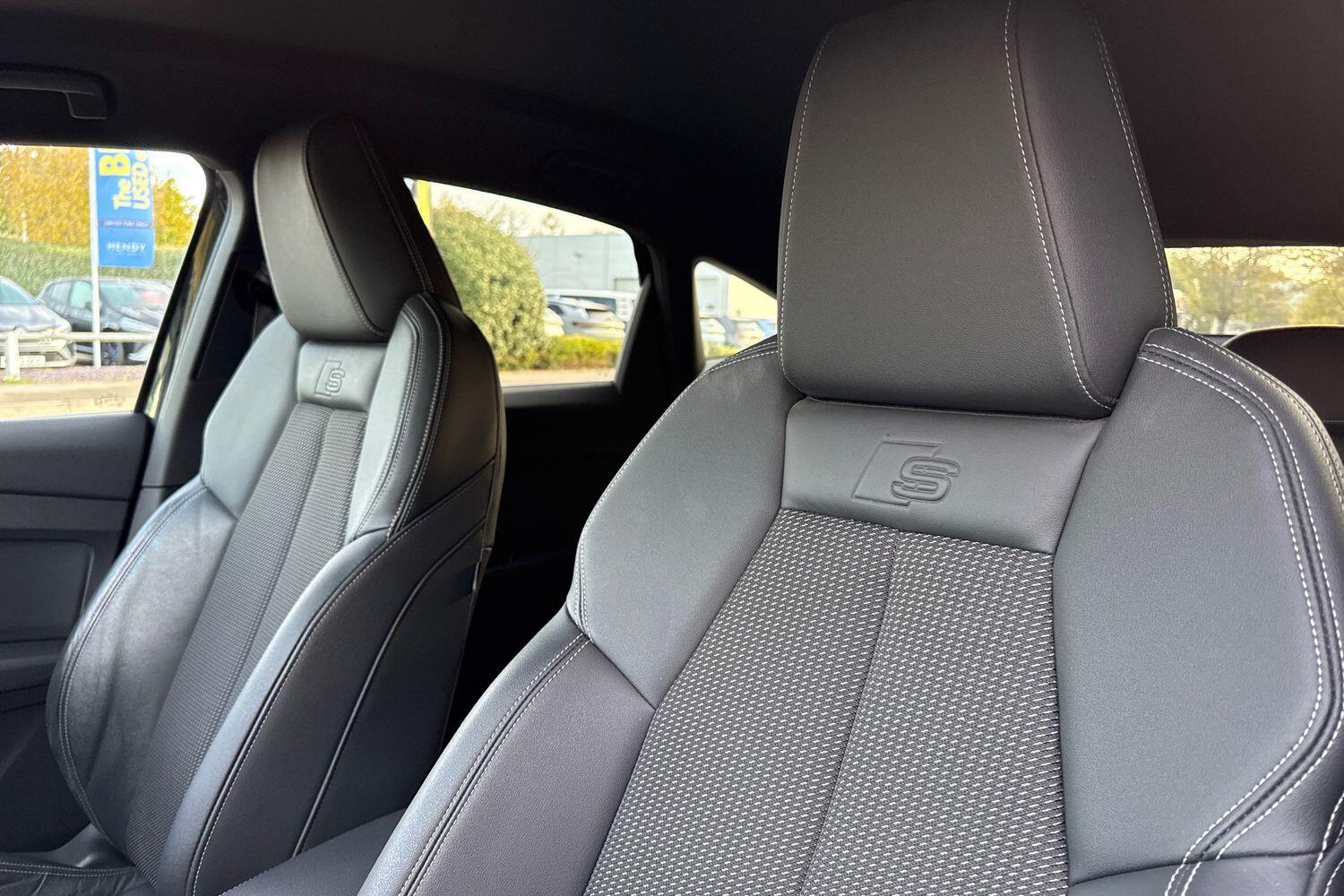Used Audi Q4 e-tron 2022 for sale - 76349781: Photo 32
