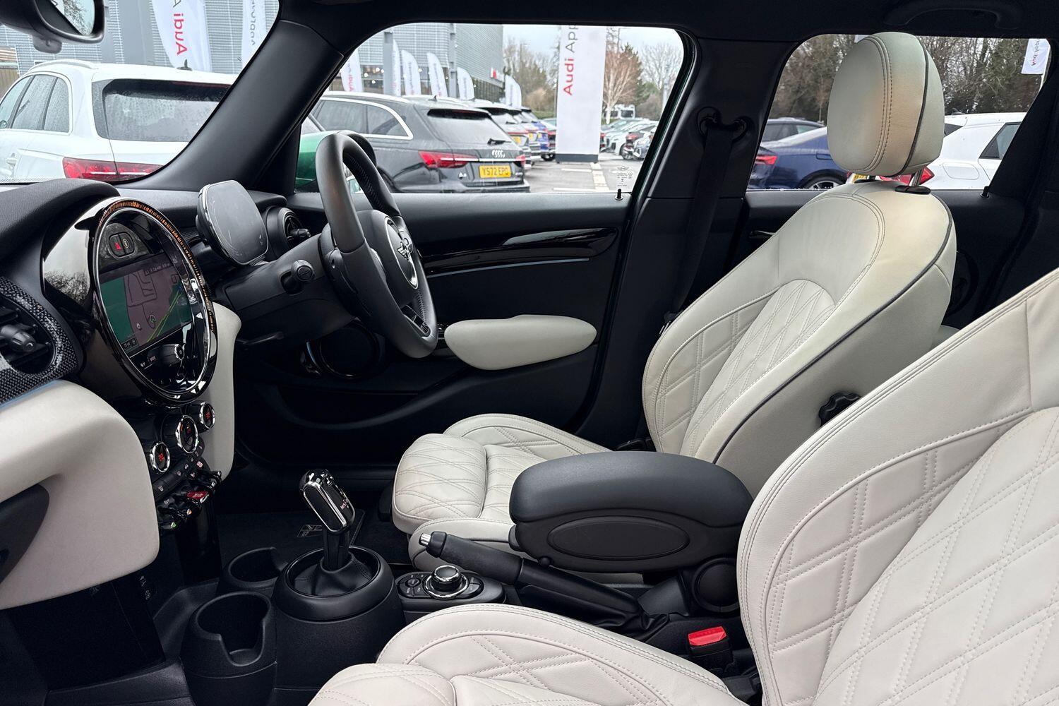 Used MINI Hatch 2024 for sale - 77255269: Photo 12