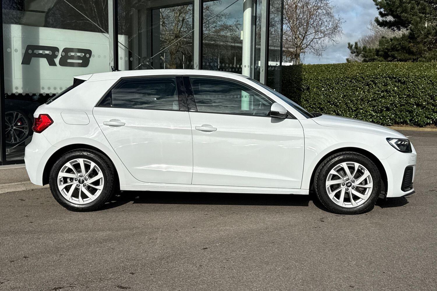 Used Audi A1 for sale - 77658689: Photo 2