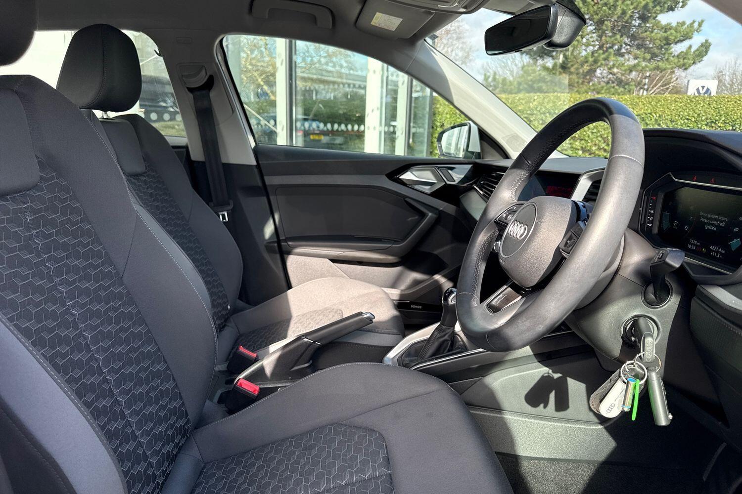 Used Audi A1 for sale - 77658689: Photo 45