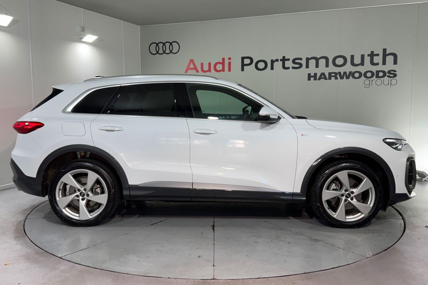 Used Audi Q5 2025 for sale - 76886436: Photo 2