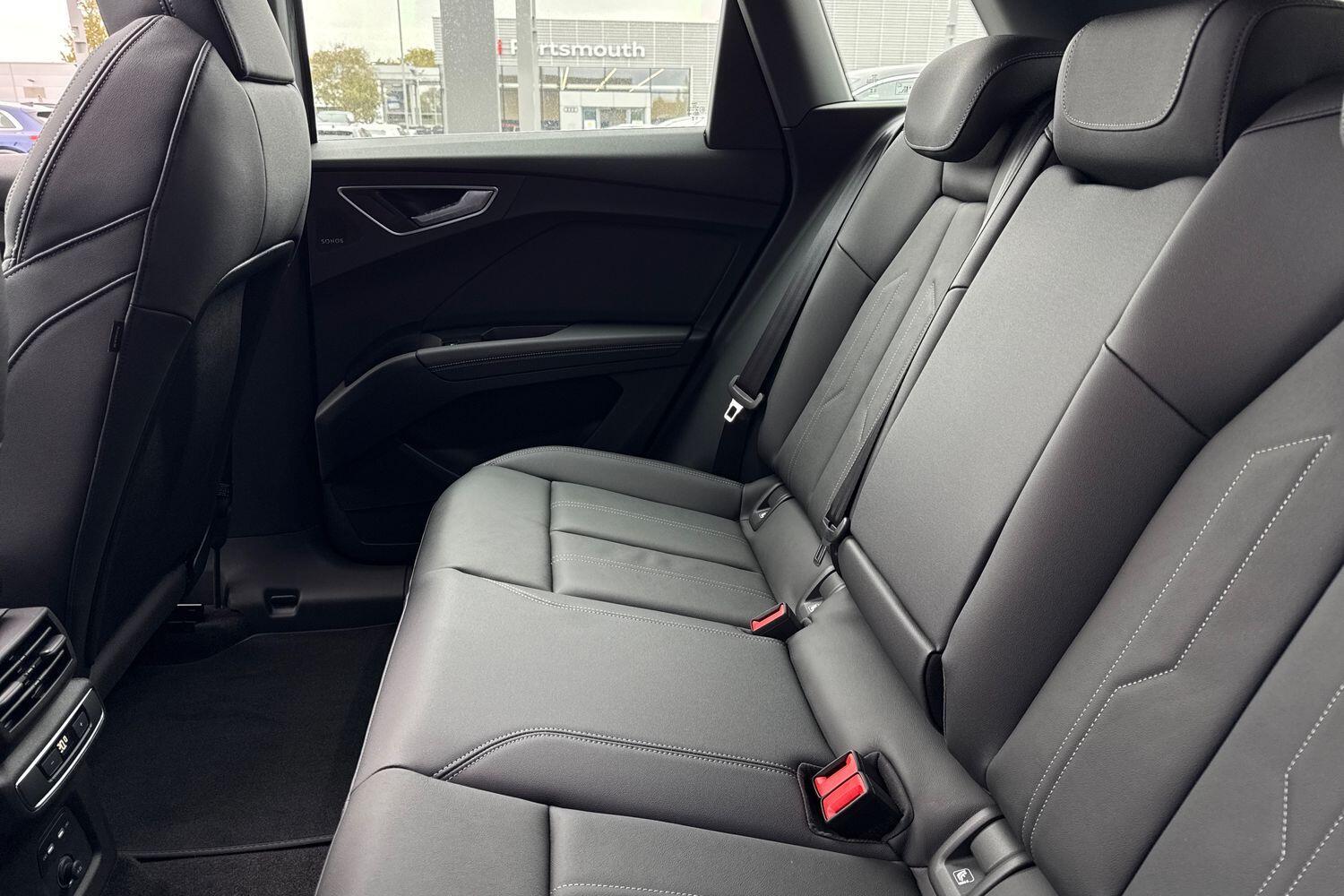 Used Audi Q4 e-tron 2025 for sale - 76953142: Photo 32