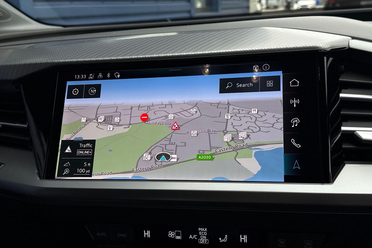 Used Audi Q4 e-tron 2025 for sale - 76953142: Photo 4