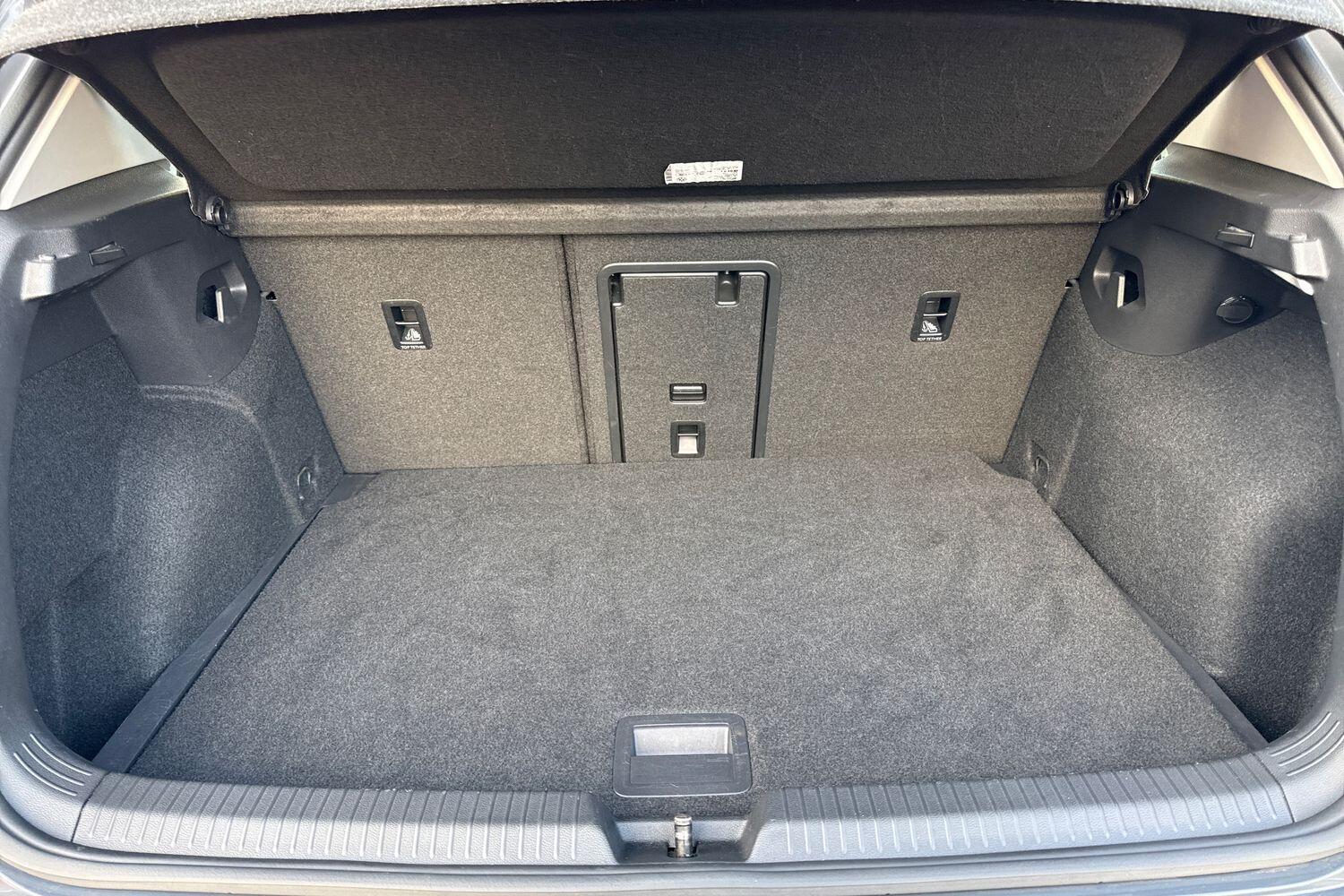 Used Volkswagen Golf 2020 for sale - 76714387: Photo 21