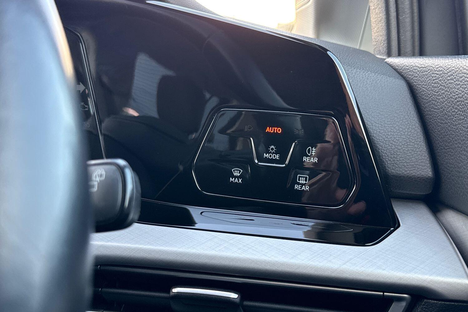 Used Volkswagen Golf 2020 for sale - 76714387: Photo 32