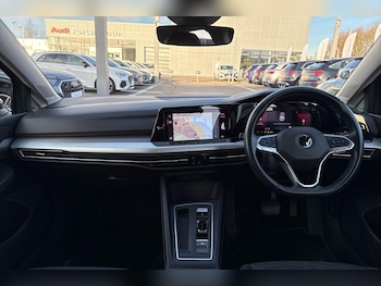 Used Volkswagen Golf 2020 for sale - 76714387: Photo