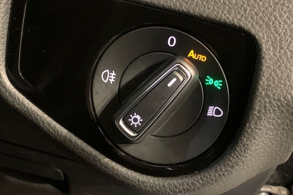 Used Volkswagen Golf 2020 for sale - 77152969: Photo 32