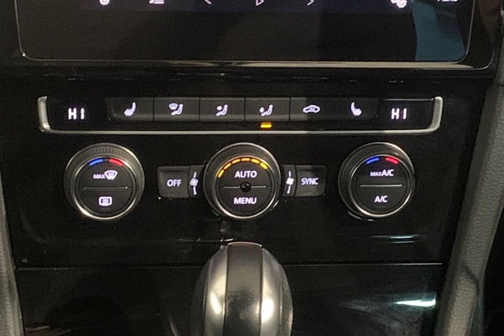 Used Volkswagen Golf 2020 for sale - 77152969: Photo 37