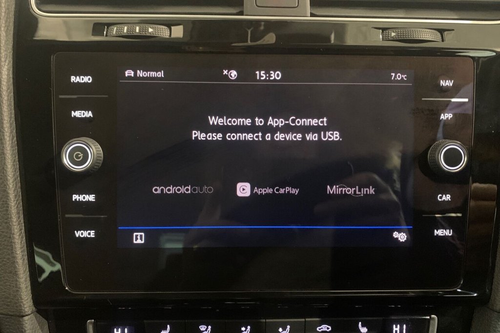 Used Volkswagen Golf 2020 for sale - 77152969: Photo 42