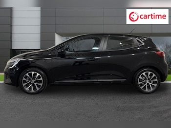 Used Renault Clio 2022 for sale - 79409070: Photo