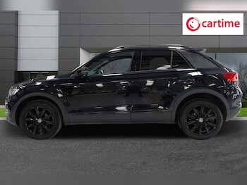 Used Volkswagen T-Roc 2021 for sale - 75876069: Photo