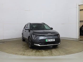 2022 (72) - 150kW 4 65kWh 5dr Auto