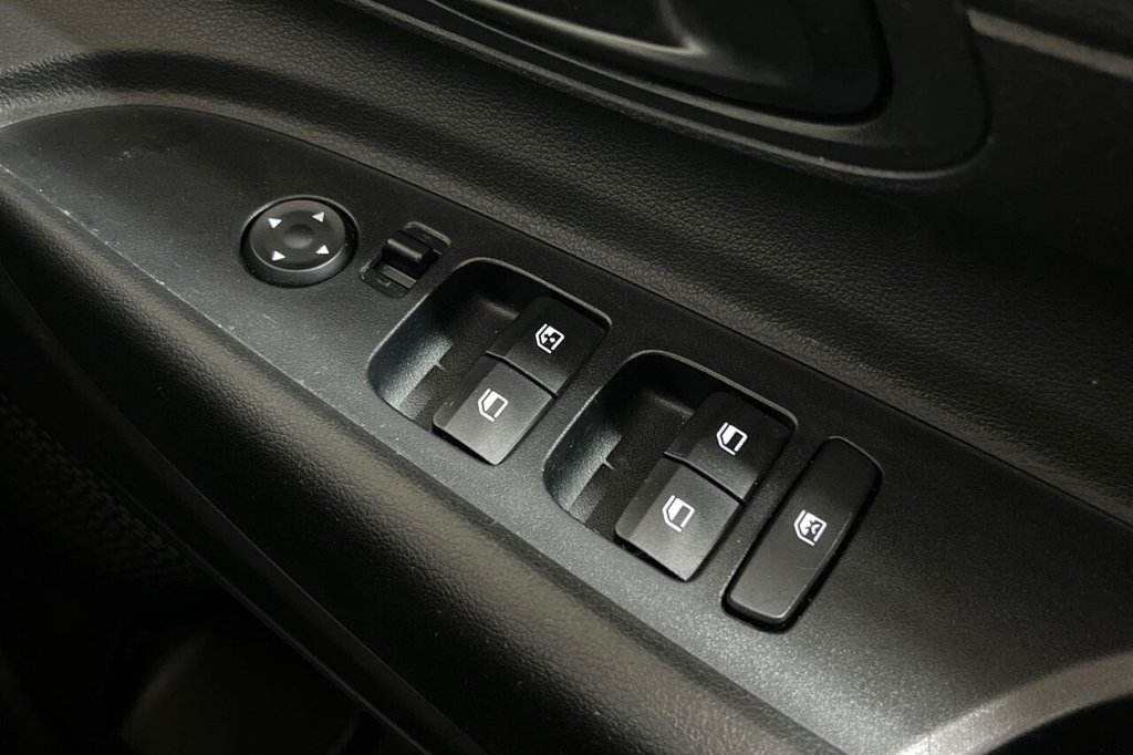 Used Hyundai i20 2023 for sale - 76509812: Photo 37