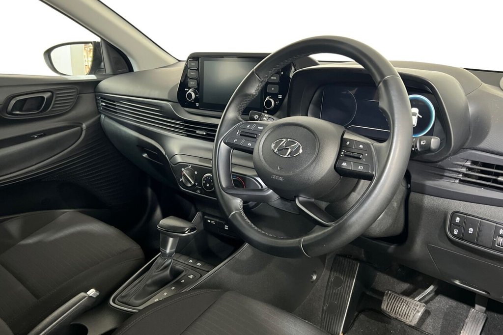 Used Hyundai i20 2023 for sale - 76509812: Photo 9